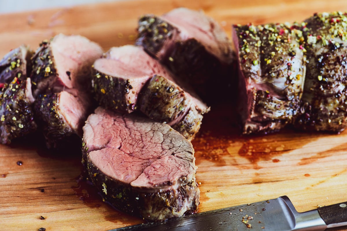 Perfect Beef Tenderloin Roast: Tips for Juiciness & Flavor